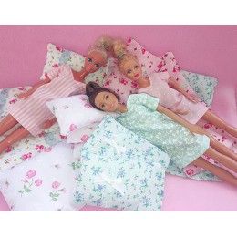 Ensemble surprise pour poupée Barbie et Sindy Fabriqué à la main en Grande-Bretagne - B5WDKTBIW
